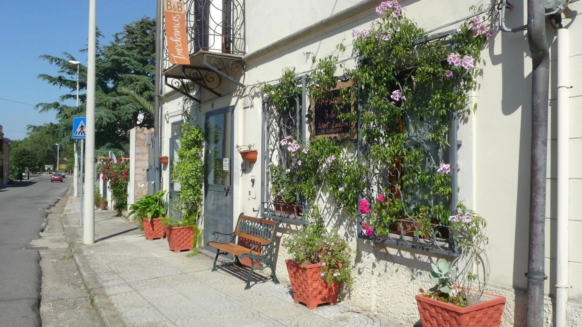 B&B Tredomus Tresnuraghes Bed & Breakfast